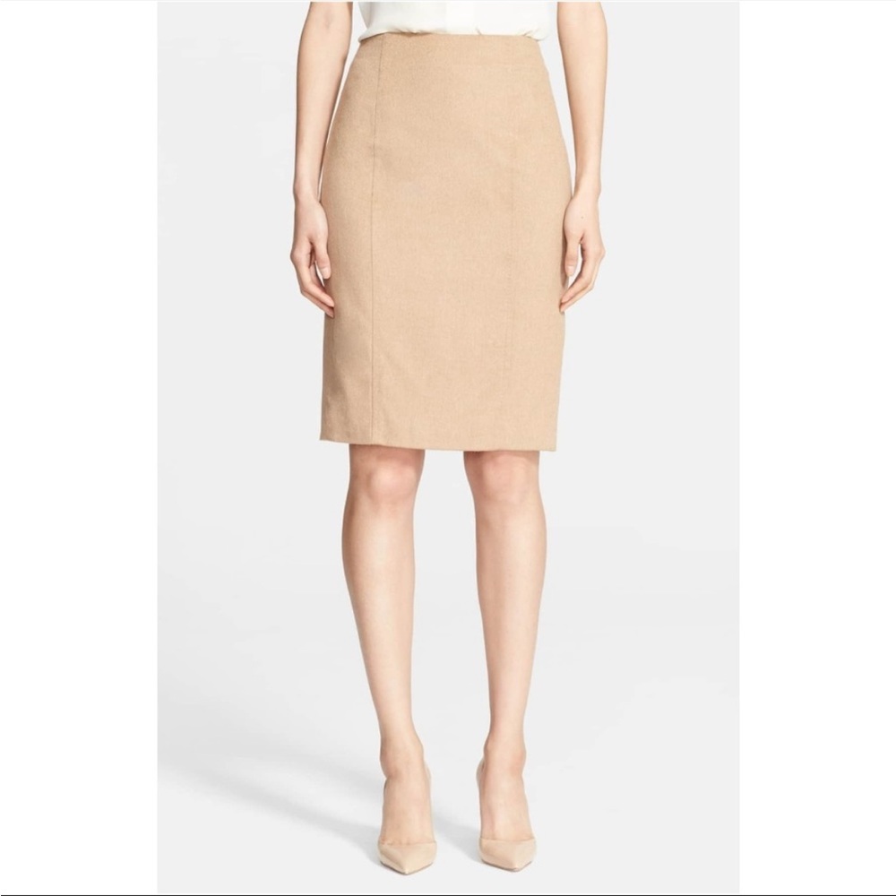 MaxMara 'Sargano' Camel Hair Pencil Skirt Size 6. Worn once like brand new.